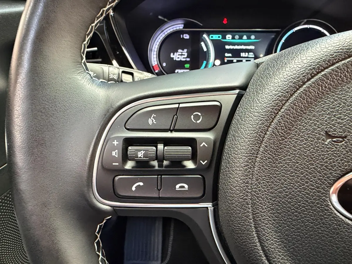 ExecutiveLine 64 kWh Full options | Stoelverwarming + verkoeling | Navigatie / Carplay | Dodehoekdetectie | Memory seat