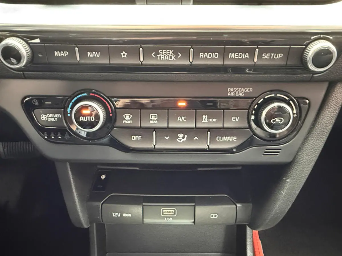 ExecutiveLine 64 kWh Full options | Stoelverwarming + verkoeling | Navigatie / Carplay | Dodehoekdetectie | Memory seat