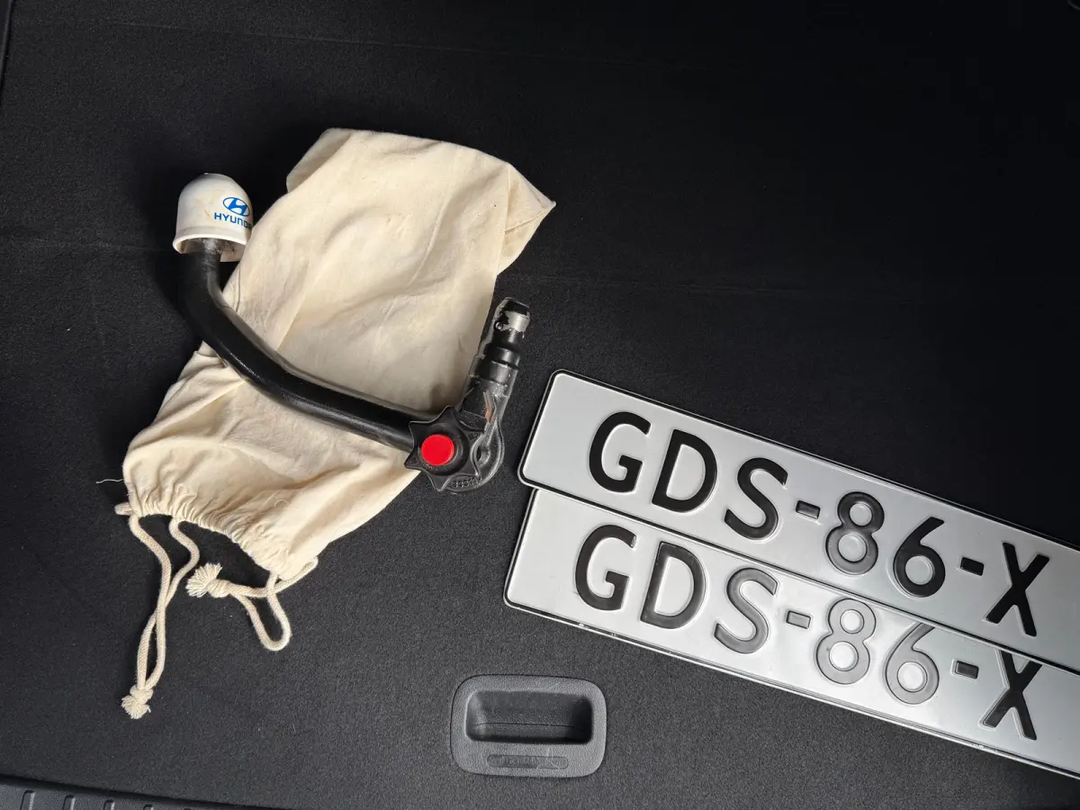 1.6 GDI HEV Comfort Afneembare Trekhaak / 1100 kg Trekgewicht / 1e Eigenaar / Hybride / Automaat / Adaptieve cruise control / Achteruitrijcamera / Parkeersensoren / Navigatiesysteem / Apple 