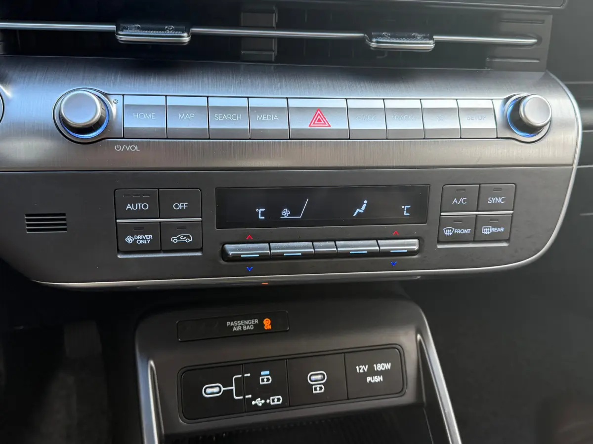 1.6 GDI HEV Comfort Afneembare Trekhaak / 1100 kg Trekgewicht / 1e Eigenaar / Hybride / Automaat / Adaptieve cruise control / Achteruitrijcamera / Parkeersensoren / Navigatiesysteem / Apple 