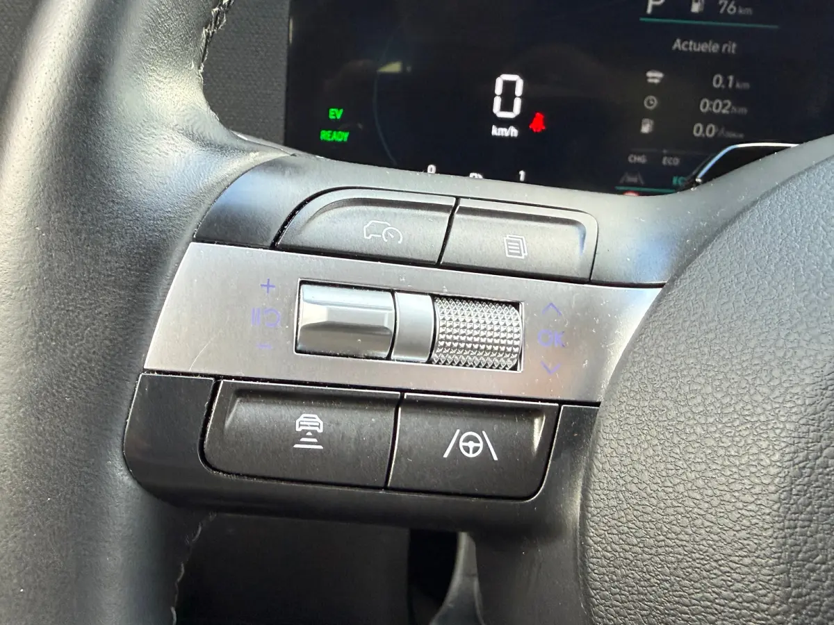 1.6 GDI HEV Comfort Afneembare Trekhaak / 1100 kg Trekgewicht / 1e Eigenaar / Hybride / Automaat / Adaptieve cruise control / Achteruitrijcamera / Parkeersensoren / Navigatiesysteem / Apple 