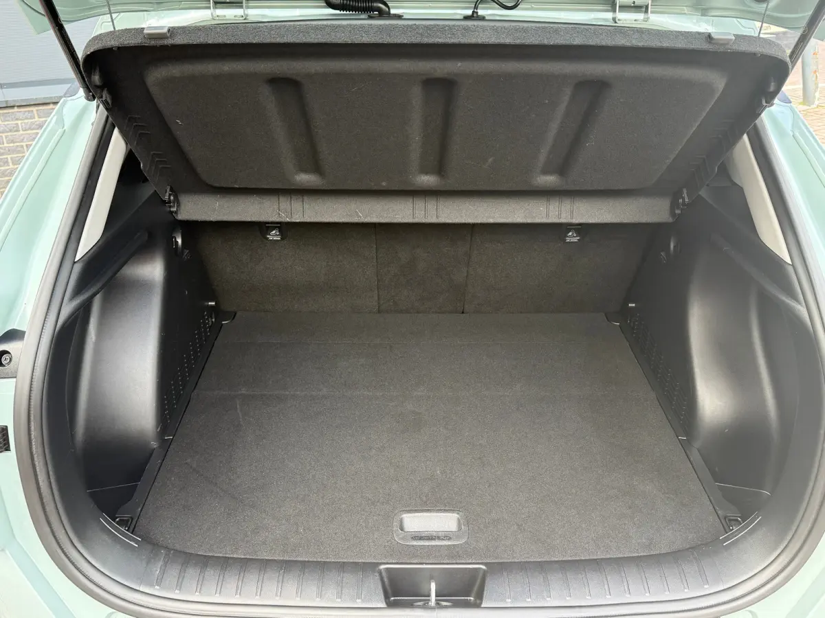 1.6 GDI HEV Comfort Afneembare Trekhaak / 1100 kg Trekgewicht / 1e Eigenaar / Hybride / Automaat / Adaptieve cruise control / Achteruitrijcamera / Parkeersensoren / Navigatiesysteem / Apple 
