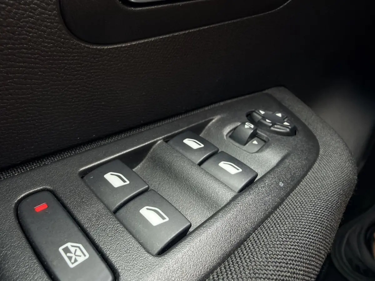 EV Blue Lease Allure AppleCarplay|Led|Cruise|PDC