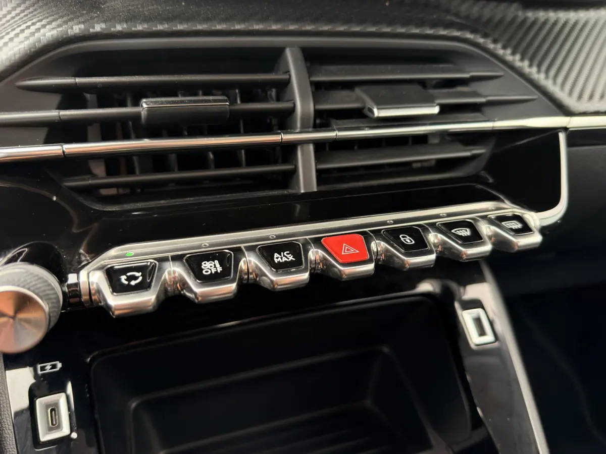 EV Blue Lease Allure AppleCarplay|Led|Cruise|PDC