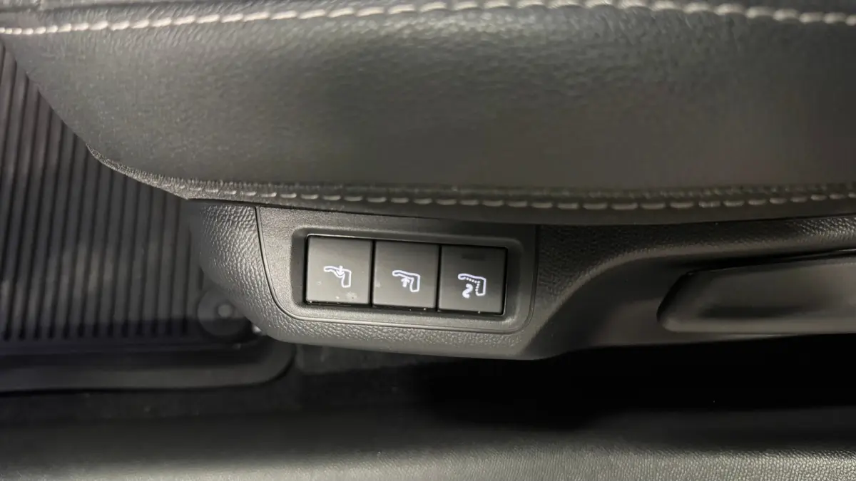 1.2 TURBO 130PK ULTIMATE AUTOMAAT / NAVI / LEDER / CLIMA / LED / PDC / 18" LMV / CAMERA / KEYLESS / ALCANTARA / ADAPT. CRUISECONTROL !!