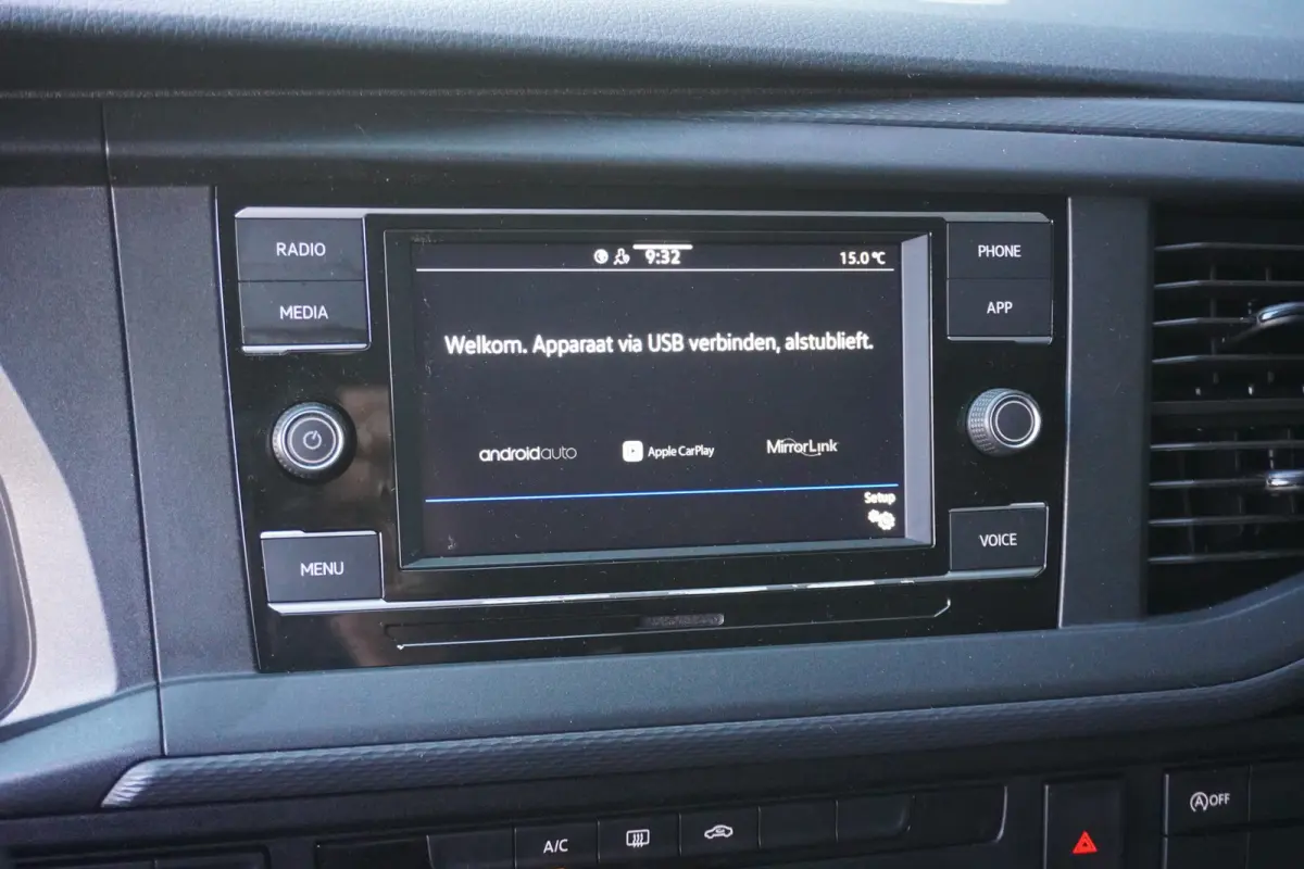 L2H1 Apple Carplay Camera 19" Velgen 3-zits Trekhaak Sidesteps Front spoiler Cruise control