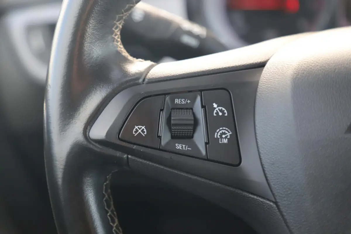 1.2 Edition 131PK Trekhaak Navigatie Achteruitrijcamera Carplay Android Climate Cruise Control
