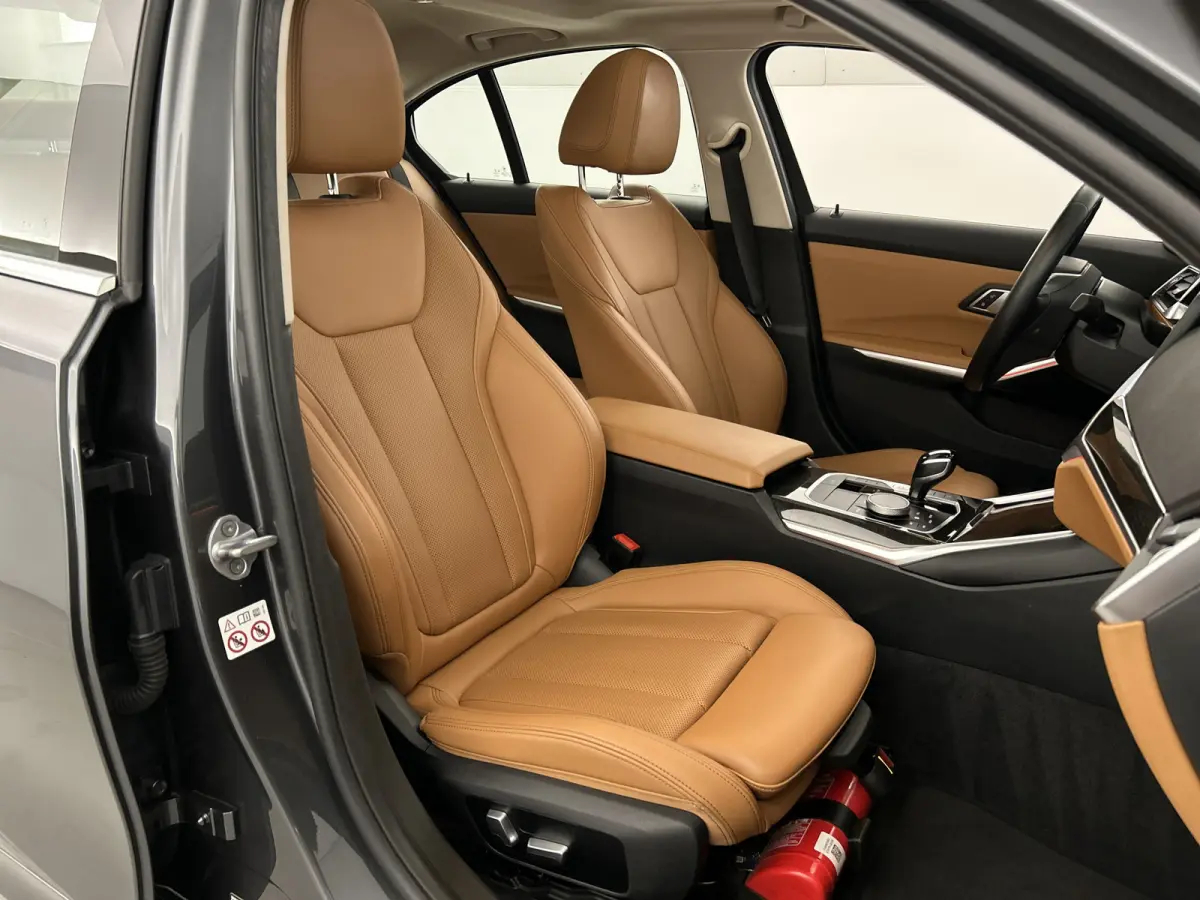 330e 292PK High Exe. Schuif-kanteldak/Leder/M-sport-stoelen