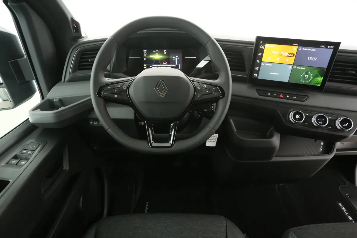3,5t Long Range 87 kWh L2H2 | NIEUW | Snelladen | SOH 99% | Clima | Carplay | 2500kg Trekgew. | Virtual | Camera | 3 Zits | LED