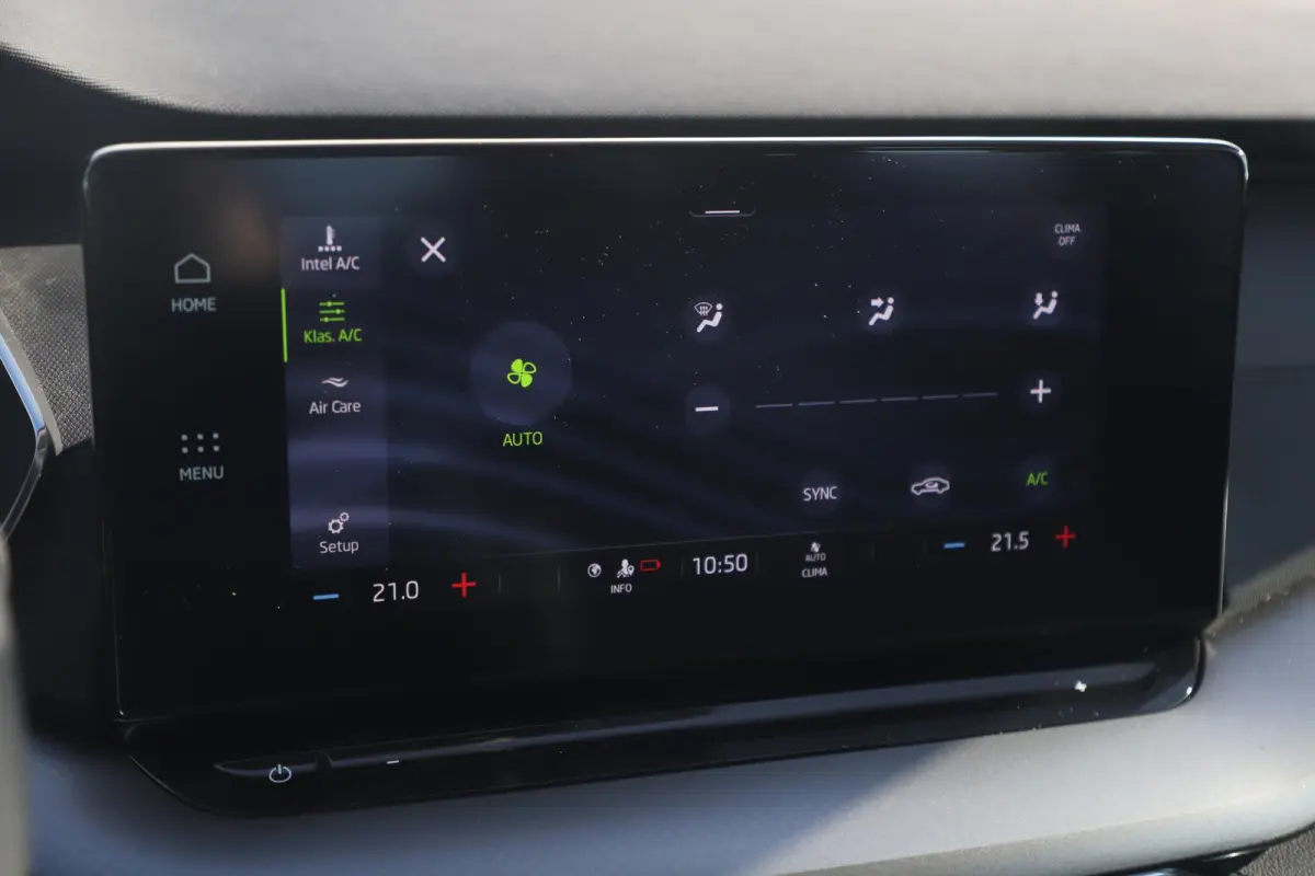 1.0 e-TSI Business Edition 110PK Automaat Trekhaak Navigatie Climate Cruise Control LMV Elektrische Achterklep