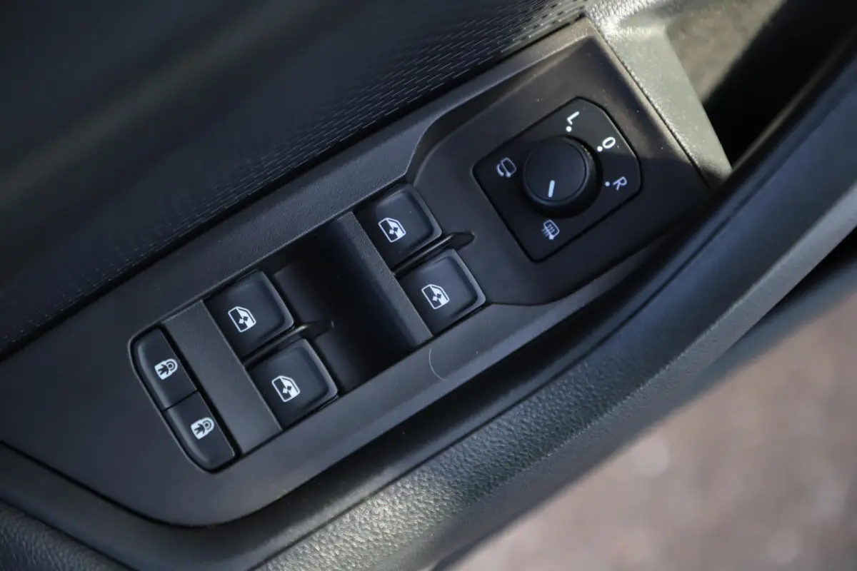 1.0 e-TSI Business Edition 110PK Automaat Trekhaak Navigatie Climate Cruise Control LMV Elektrische Achterklep