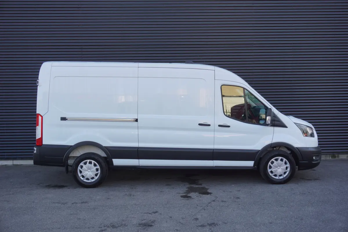 350 L3H2 130pk Automaat Cruise control Airco Parkeersensoren 3-Zits Laadruimte pakket