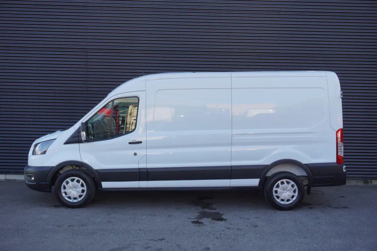 350 L3H2 130pk Automaat Cruise control Airco Parkeersensoren 3-Zits Laadruimte pakket
