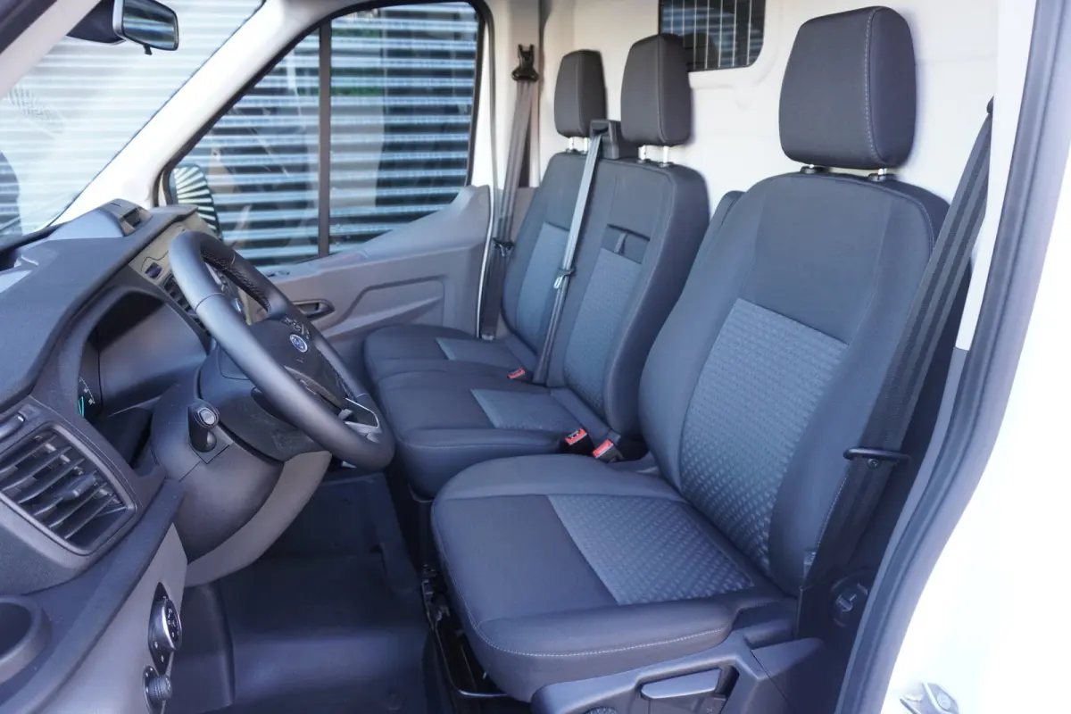 350 L3H2 130pk Automaat Cruise control Airco Parkeersensoren 3-Zits Laadruimte pakket