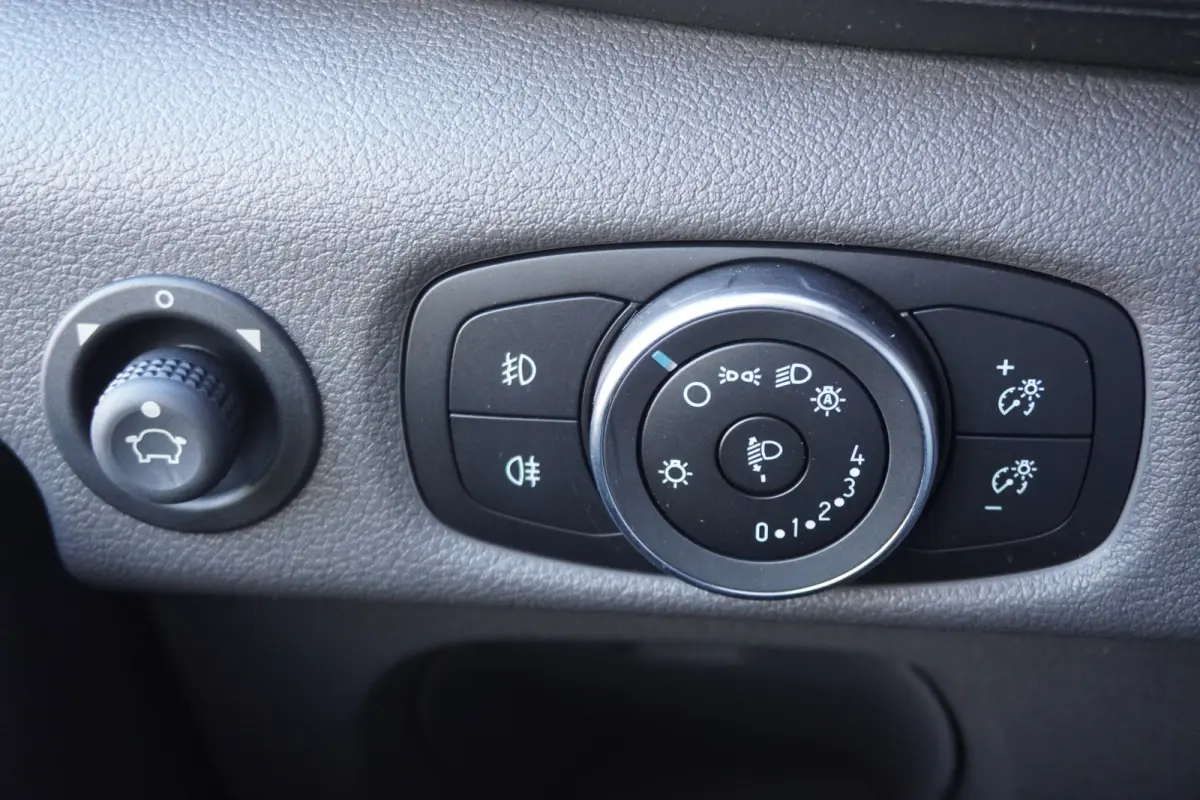350 L3H2 130pk Automaat Cruise control Airco Parkeersensoren 3-Zits Laadruimte pakket