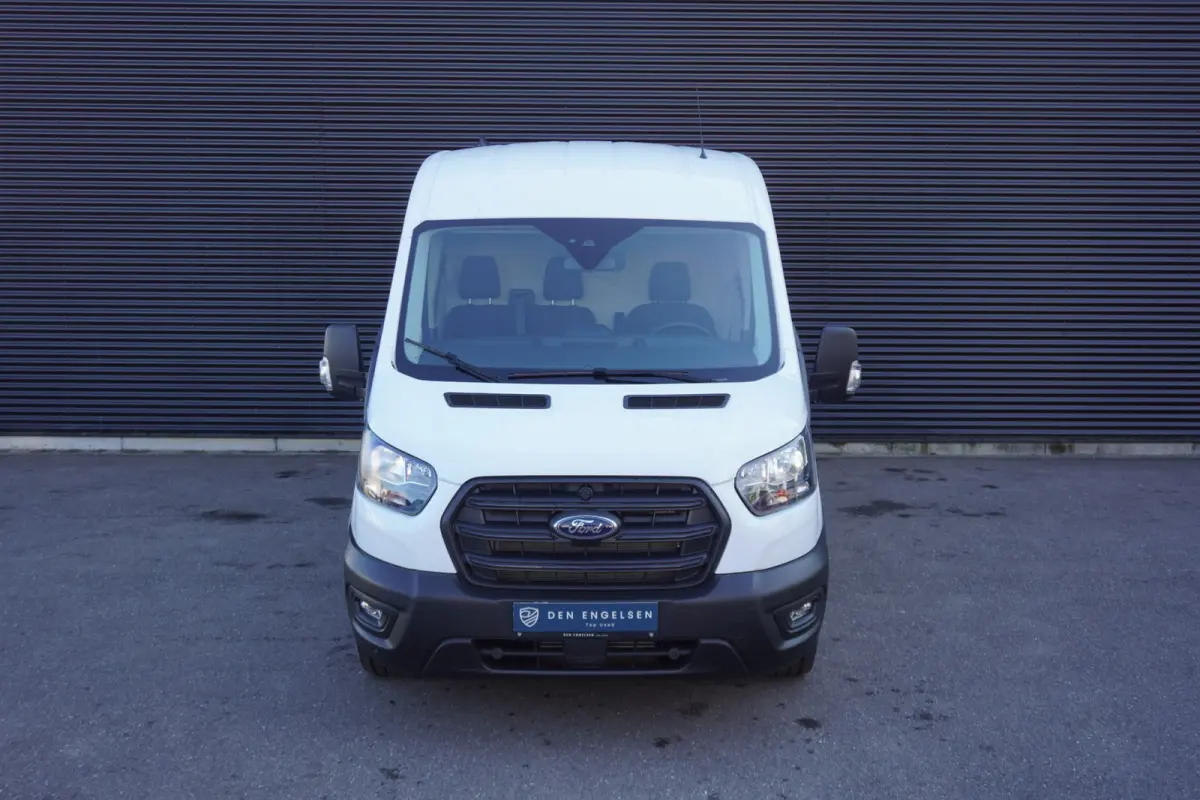 350 L3H2 130pk Automaat Cruise control Airco Parkeersensoren 3-Zits Laadruimte pakket