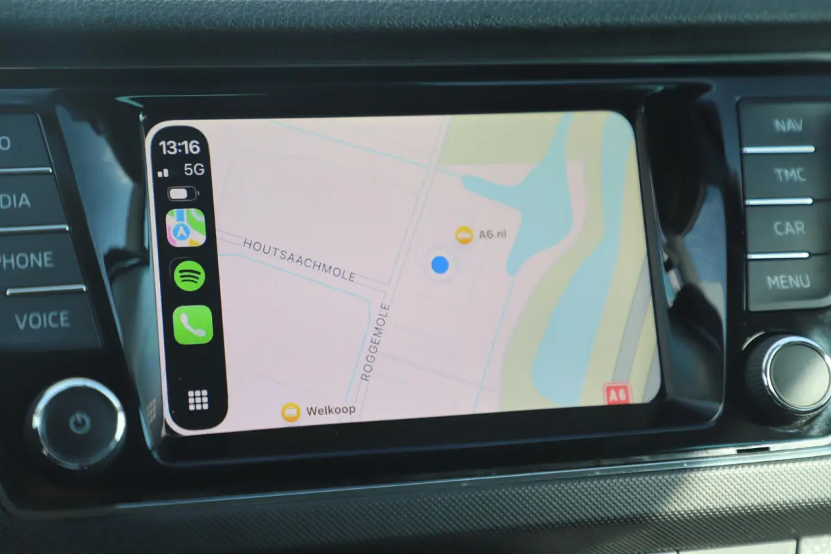 1.0 TSI Ambition 95PK Trekhaak Navigatie Carplay Android Airco Cruise Control Parkeersensor