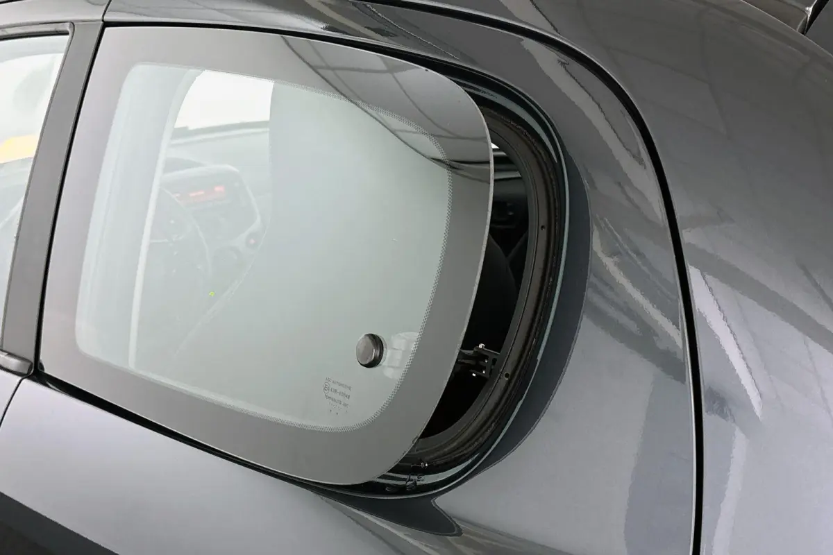 1.0 e-VTi Active Airco Metallic NL-Auto BTW