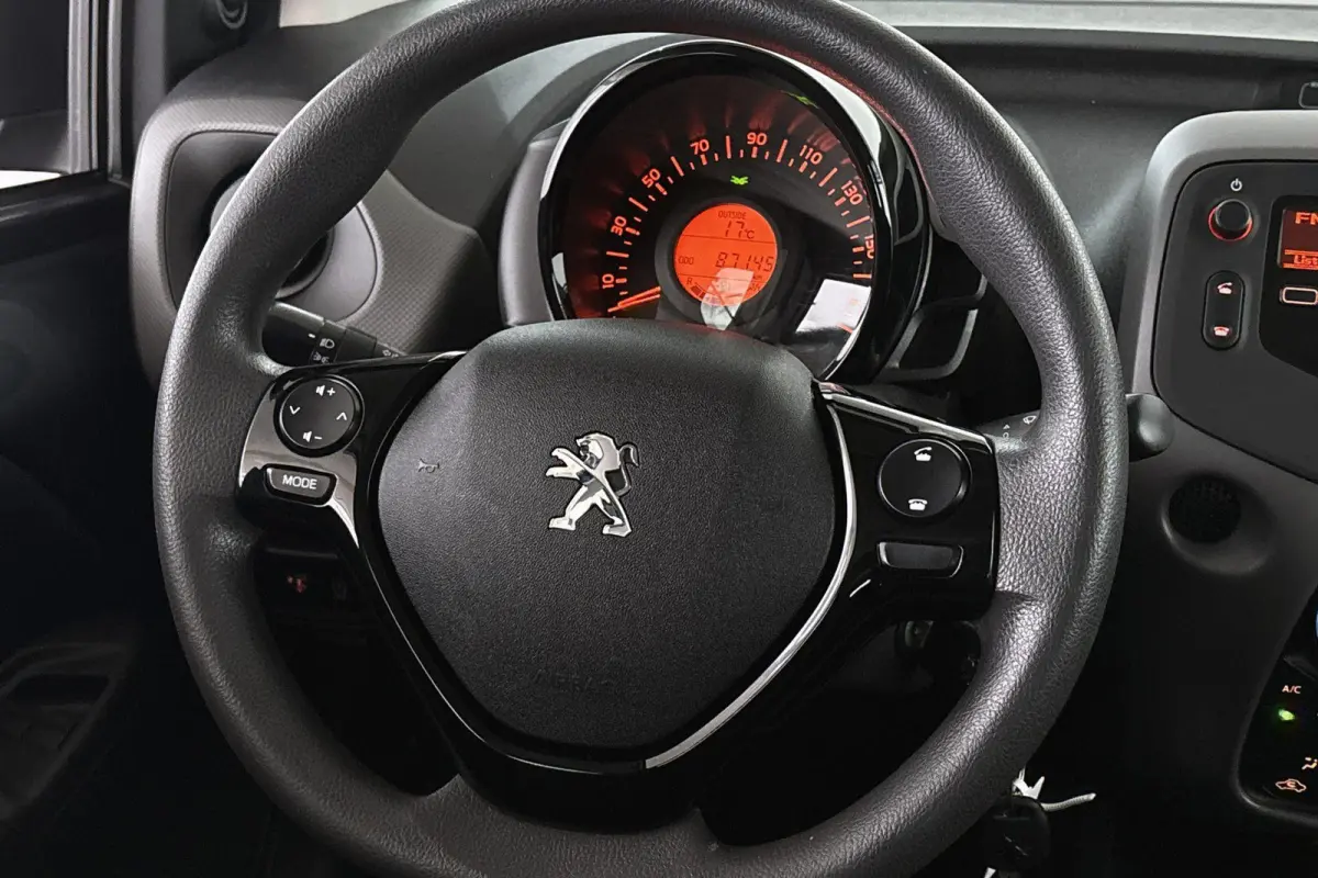 1.0 e-VTi Active Airco Metallic NL-Auto BTW