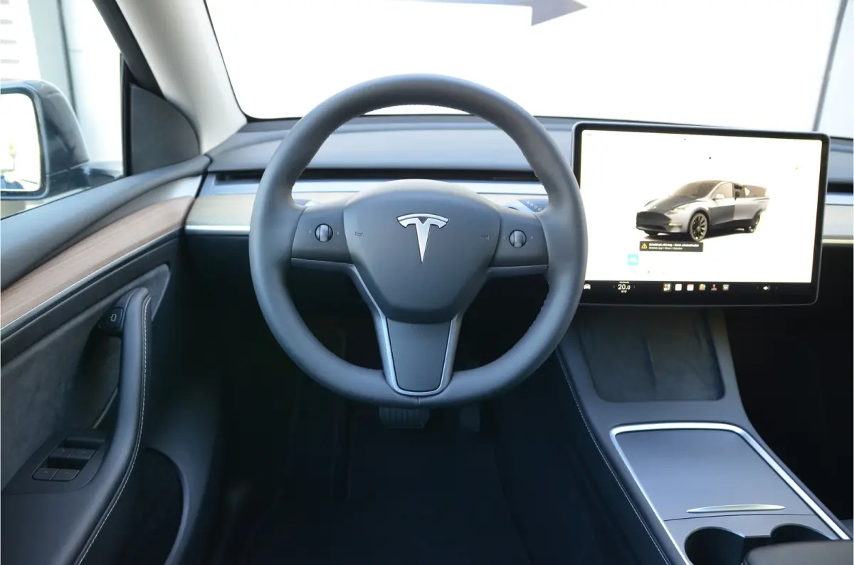 RWD 58 kWh AutoPilot3.0 Ryzen, LFP Accu, 20" Alu, SOH 93,8%