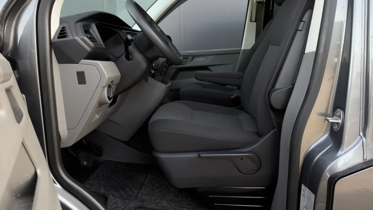 2.0 TDI L2H1 30 DC | Carplay | Cruise Control | Metaalkleur