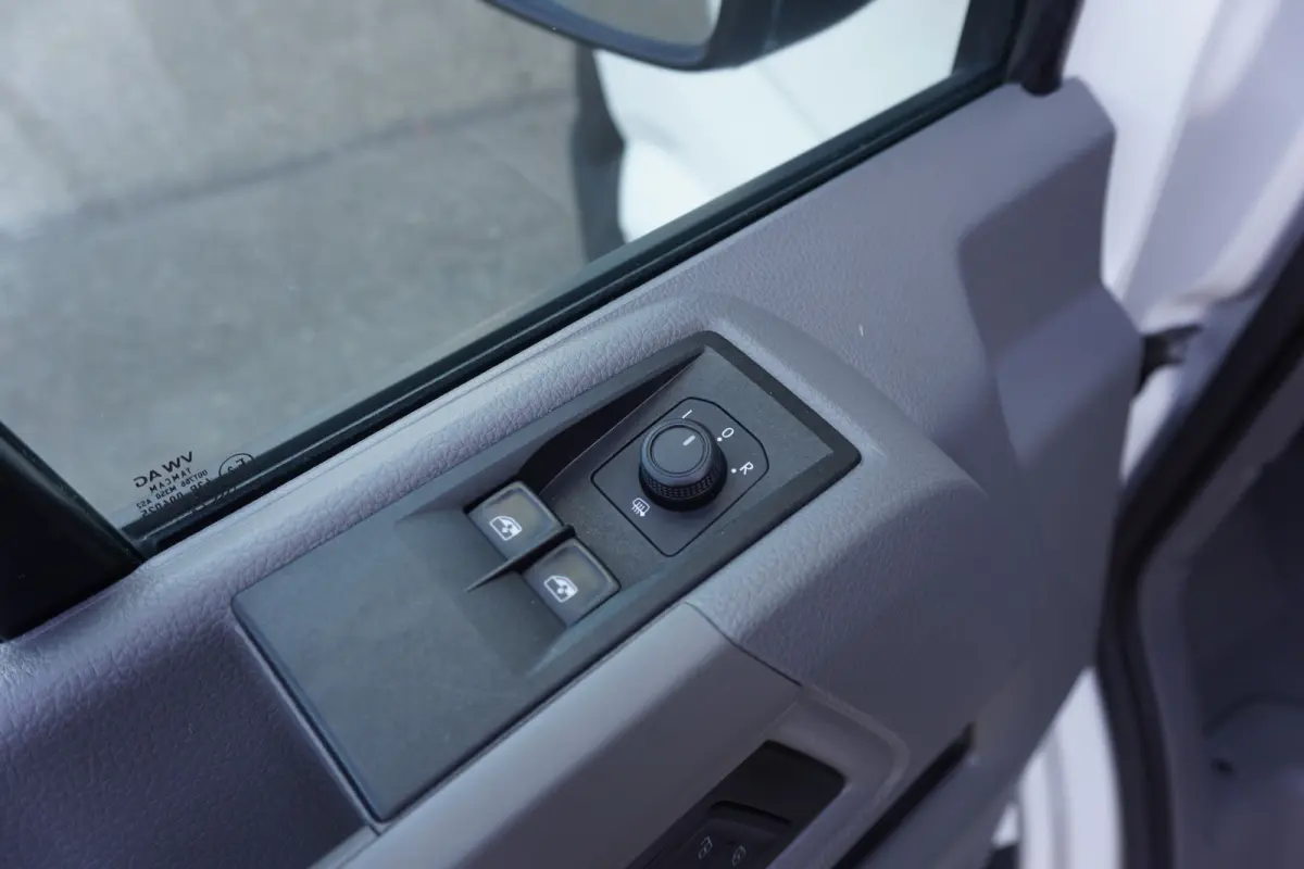 140pk Facelift L4 7-zit Open laadbak Trekhaak Apple carplay Parkeer sensoren