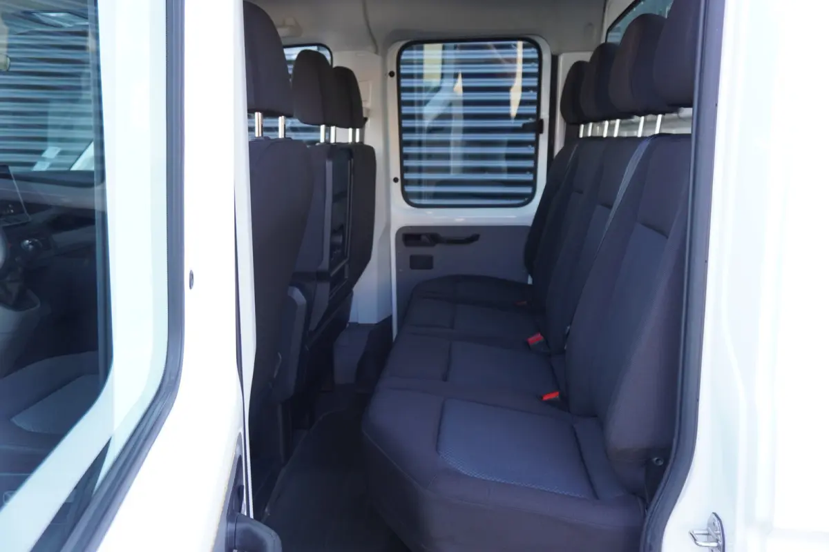 140pk Facelift L4 7-zit Open laadbak Trekhaak Apple carplay Parkeer sensoren