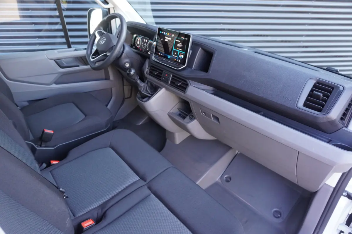 140pk Facelift L4 7-zit Open laadbak Trekhaak Apple carplay Parkeer sensoren
