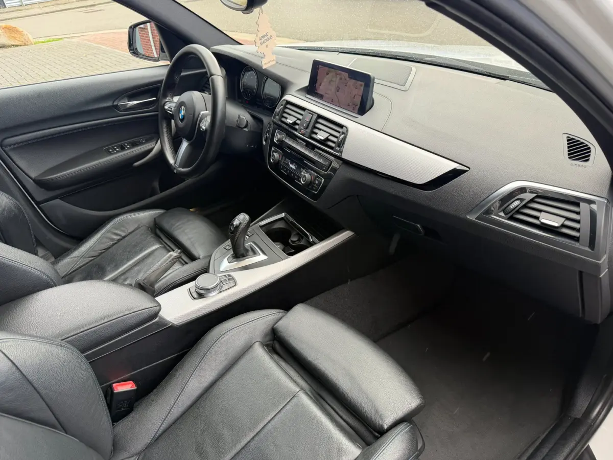 120i 184PK AUT M-Sport Led Dak Leder Carplay DAB+ PDC