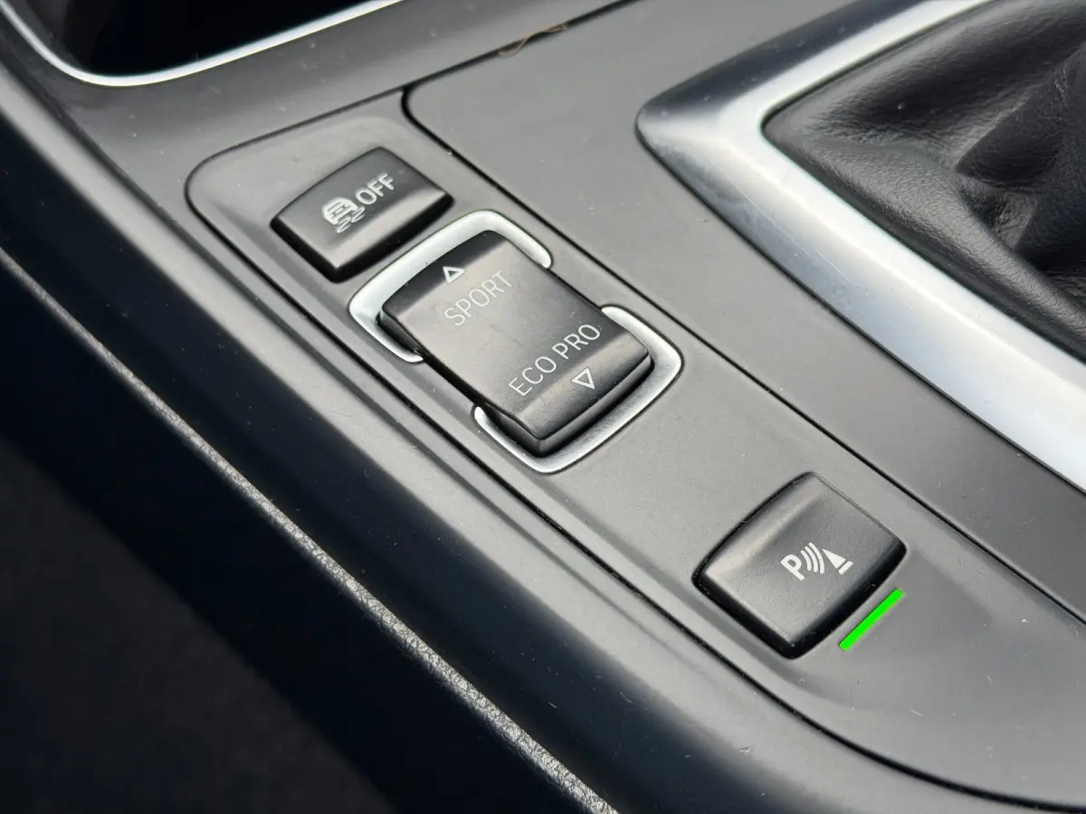120i 184PK AUT M-Sport Led Dak Leder Carplay DAB+ PDC