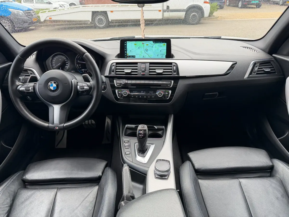 120i 184PK AUT M-Sport Led Dak Leder Carplay DAB+ PDC