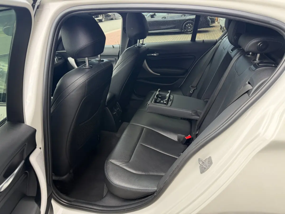 120i 184PK AUT M-Sport Led Dak Leder Carplay DAB+ PDC
