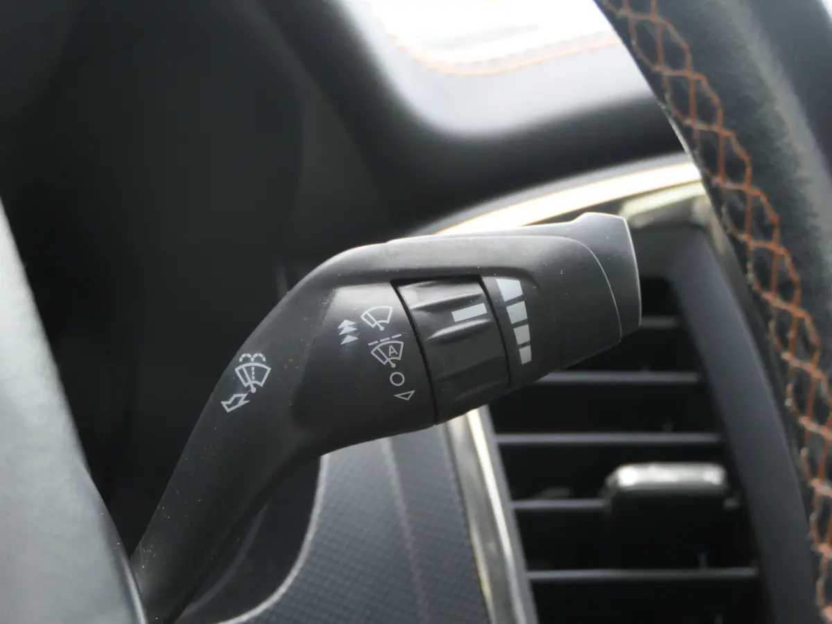 3.2 TDCi Wildtrak Supercab | Trekhaak | Camera | Adaptive Cruise | Navigatie | CarPlay/Android Auto | Navigatie | DAB