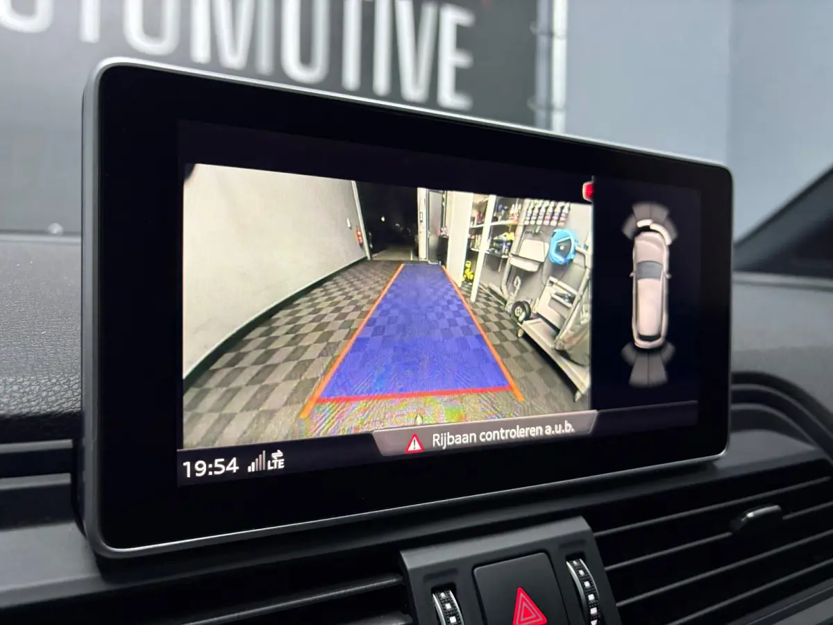 SQ5 3.0 TFSI Quattro S-line PANO TREKH