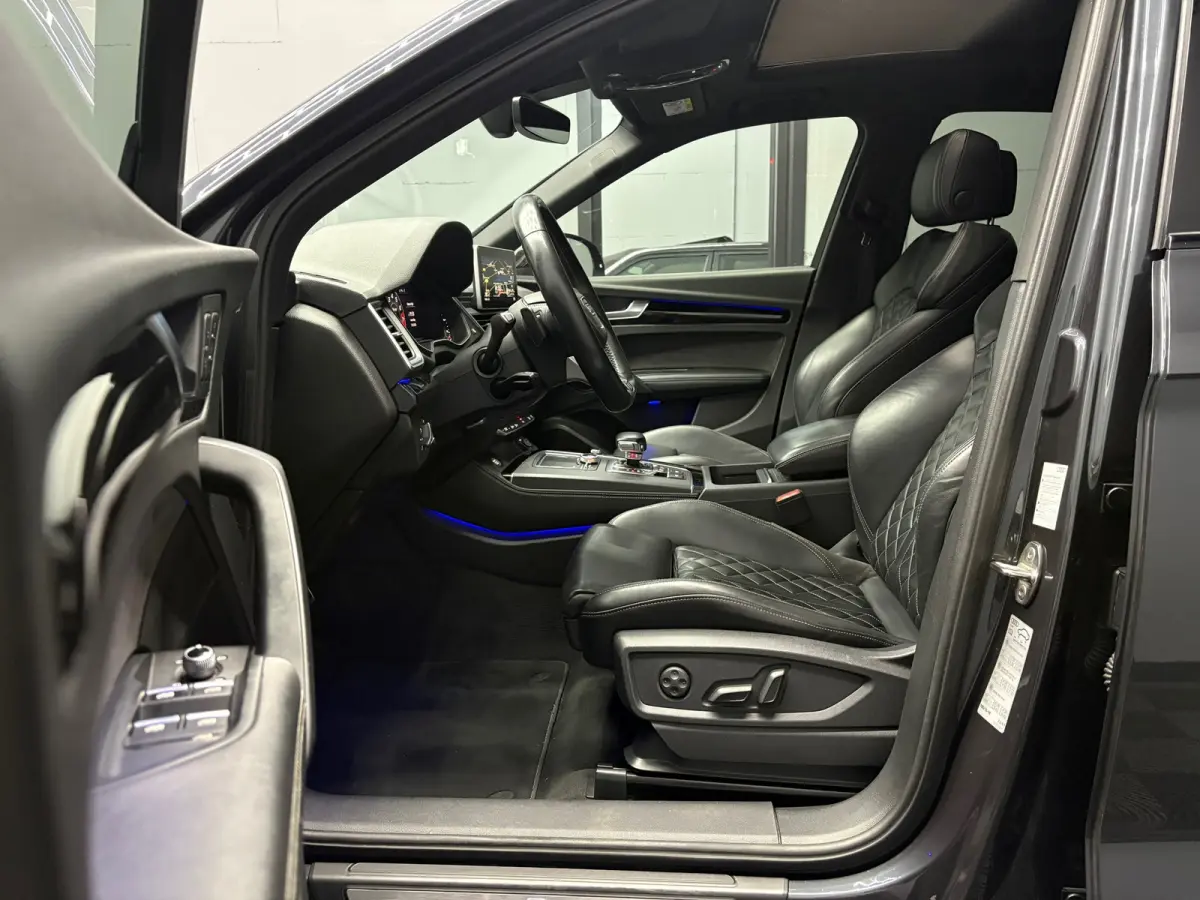 SQ5 3.0 TFSI Quattro S-line PANO TREKH