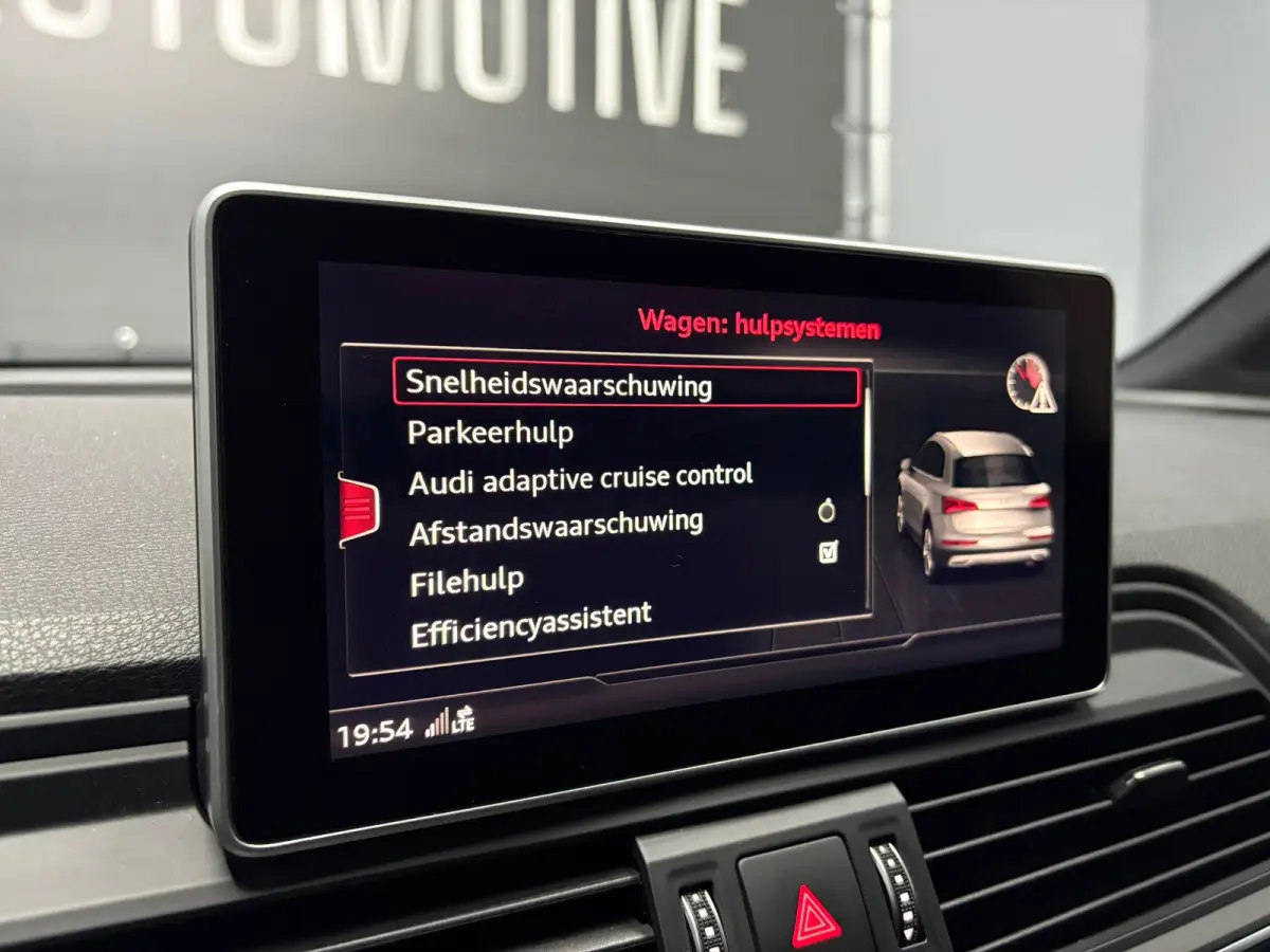 SQ5 3.0 TFSI Quattro S-line PANO TREKH