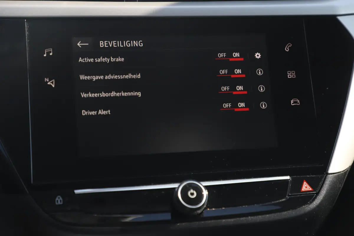 1.2 Edition Navigatie Carplay Android LMV Airco Cruise Control Parkeersensor