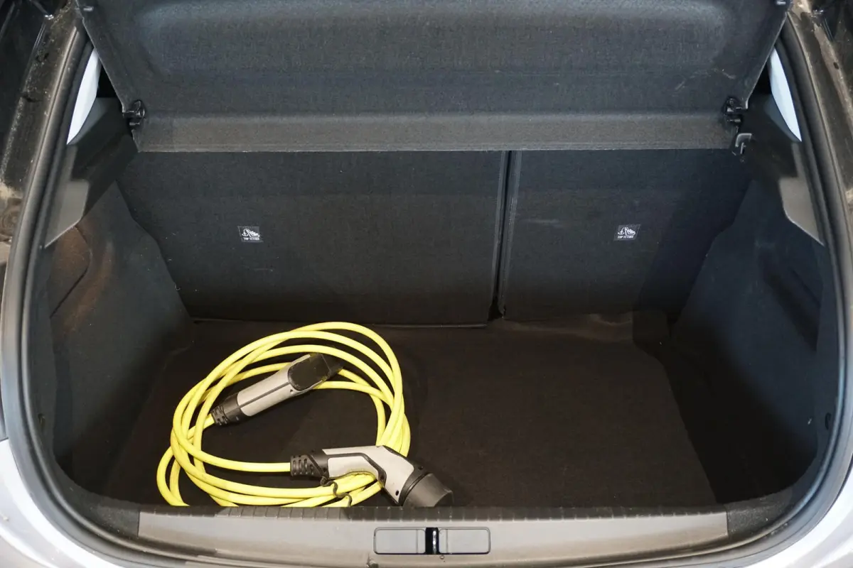 GS Line 50 kWh + CAMERA / STOEL+STUURVERWARMING / CARPLAY