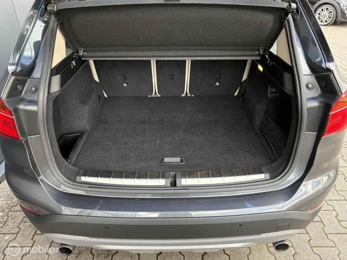 xDrive20i High Exe. Leder / HUD / LM 18 / Rijklaar!