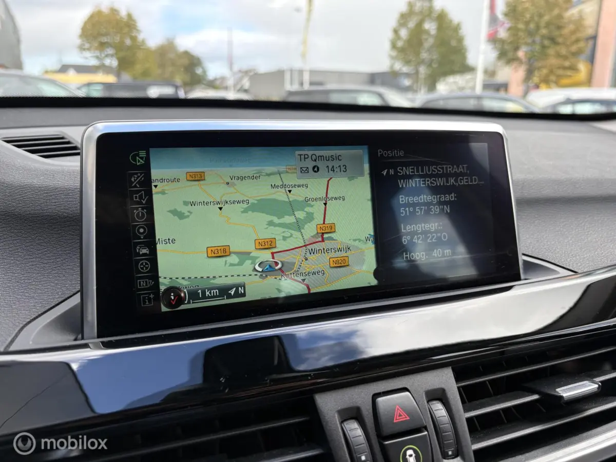 xDrive20i High Exe. Leder / HUD / LM 18 / Rijklaar!
