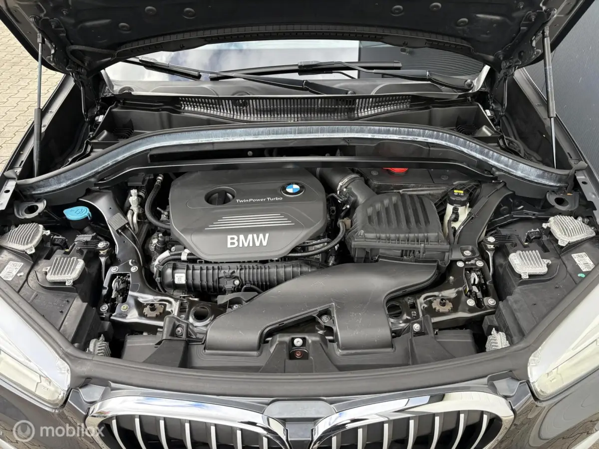 xDrive20i High Exe. Leder / HUD / LM 18 / Rijklaar!