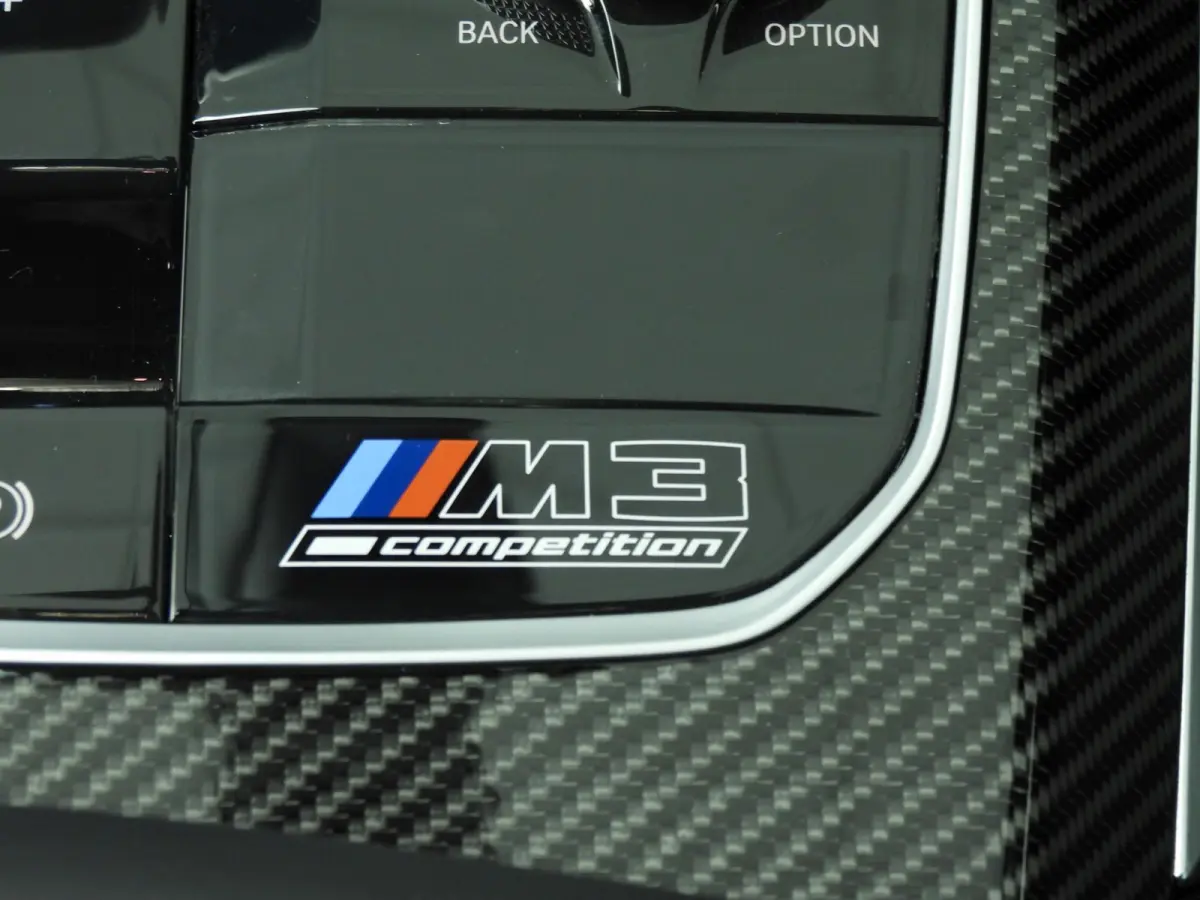 M3 Competition | Laserlicht | Leder | HUD | Elektr. zetels | Keyles go | Stoelverwarming | DAB | Harman-kardon sound | Alu 19/20 inch
