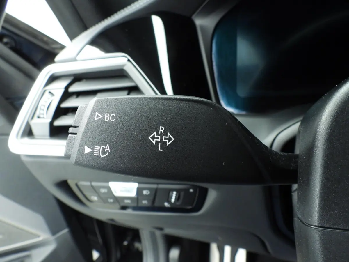 M3 Competition | Laserlicht | Leder | HUD | Elektr. zetels | Keyles go | Stoelverwarming | DAB | Harman-kardon sound | Alu 19/20 inch