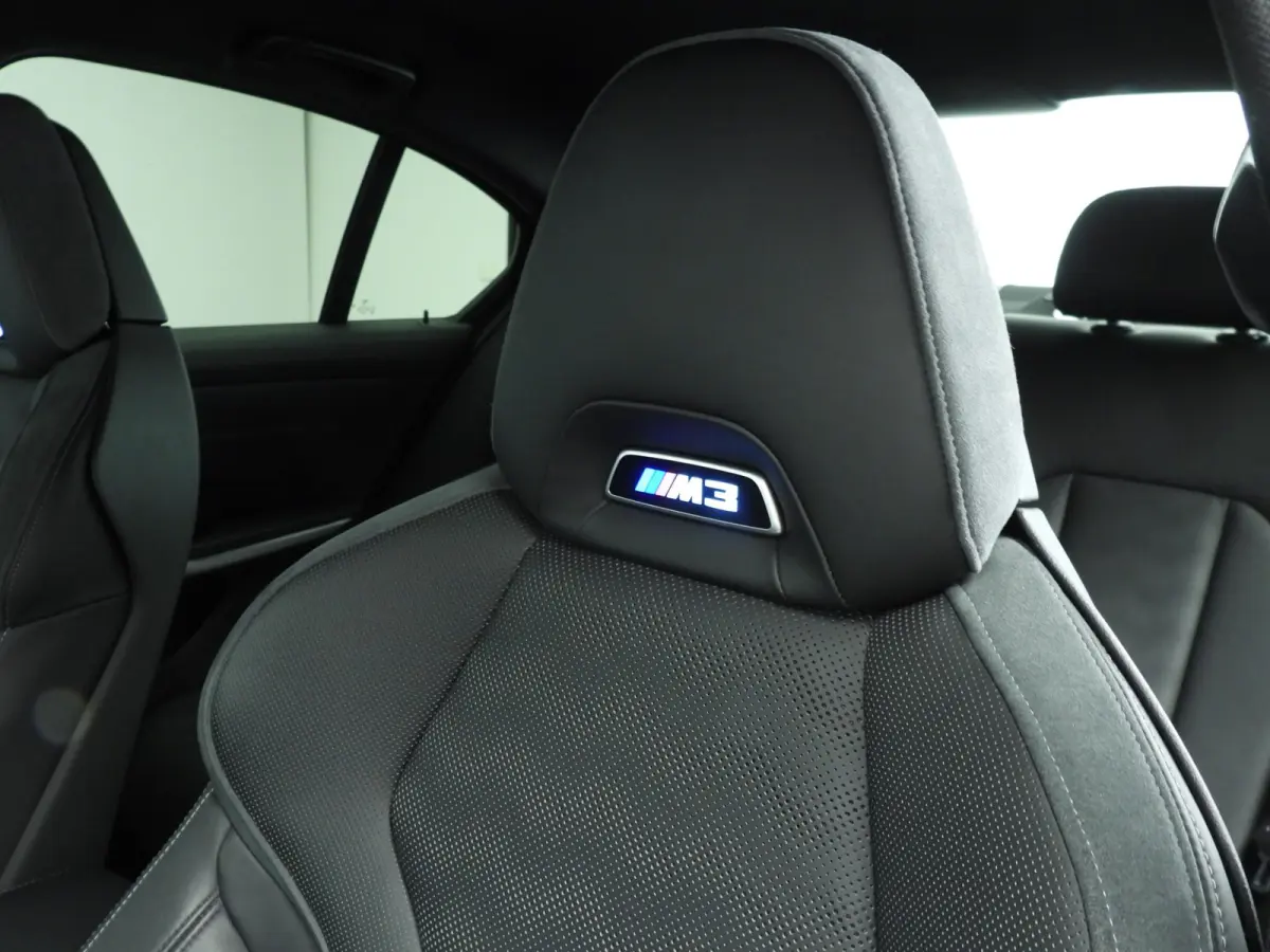 M3 Competition | Laserlicht | Leder | HUD | Elektr. zetels | Keyles go | Stoelverwarming | DAB | Harman-kardon sound | Alu 19/20 inch