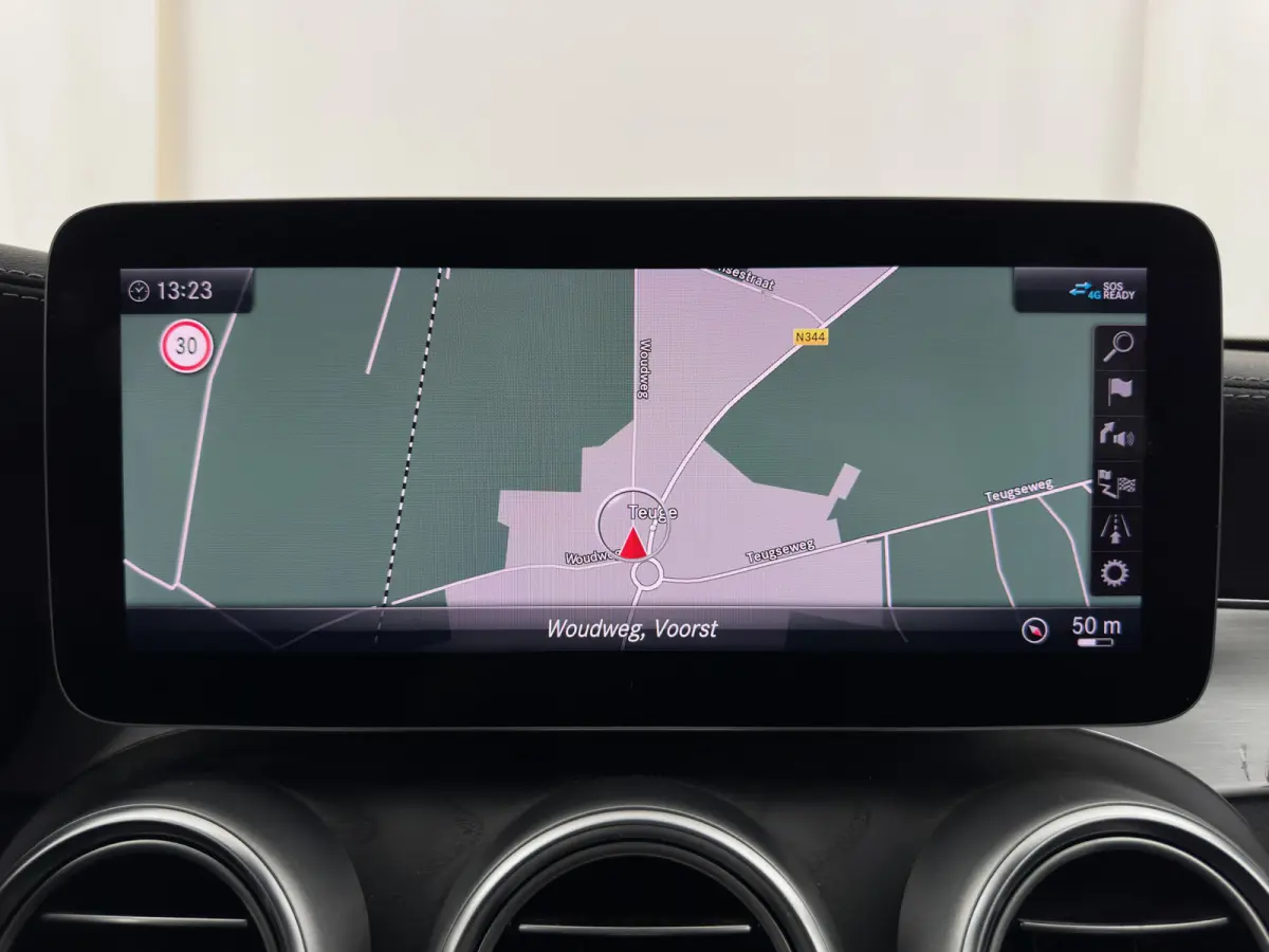 300 e Business Solution AMG Limited (Plug-in) (INCL-BTW) Aut. *LEATHER-ALCANTARA | MULTIBEAM-LED | NAVI-FULLMAP | TOPVIEW | DAB | CARPLAY | DIGI-COCKPIT | SPORTSEATS | TOWBAR | 18"ALU*
