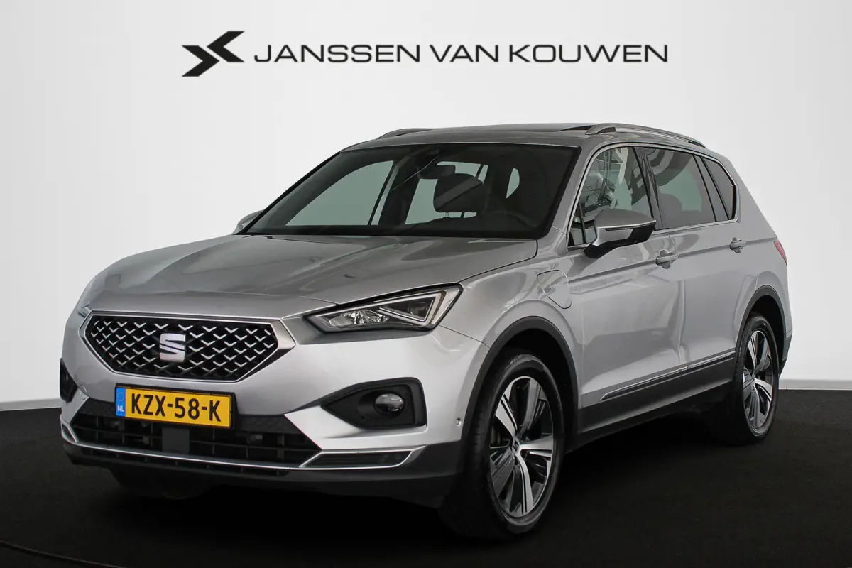 1.4 TSI e-Hybrid PHEV Xperience Pano Trekhaak Leder Stoelverwarming Keyless