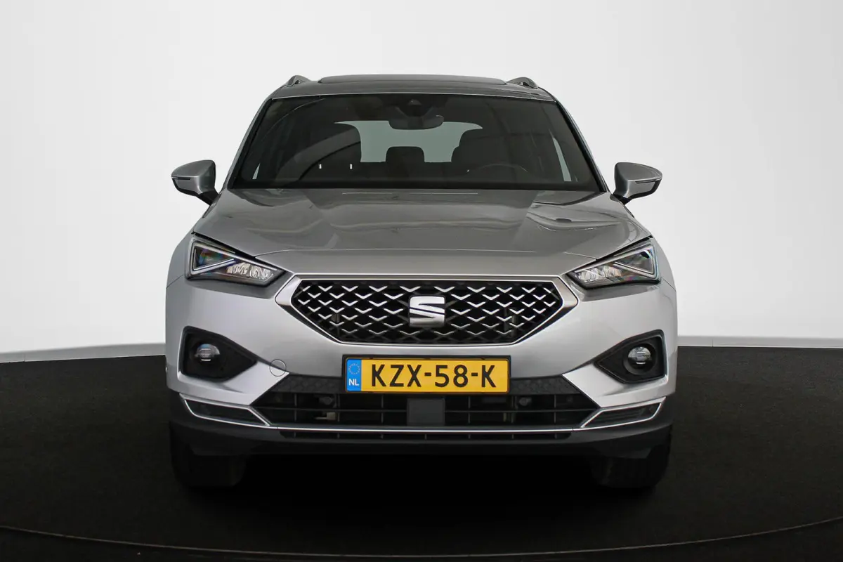 1.4 TSI e-Hybrid PHEV Xperience Pano Trekhaak Leder Stoelverwarming Keyless