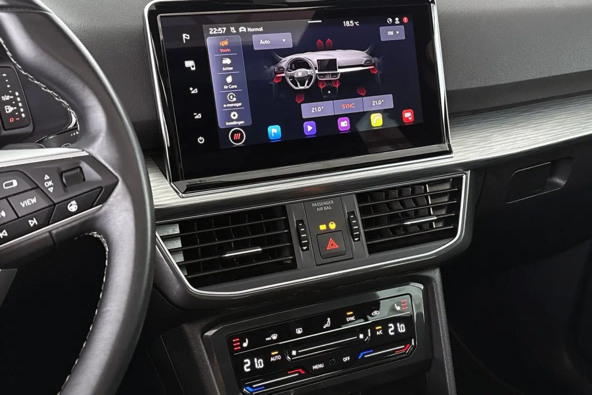 1.4 TSI e-Hybrid PHEV Xperience Pano Trekhaak Leder Stoelverwarming Keyless