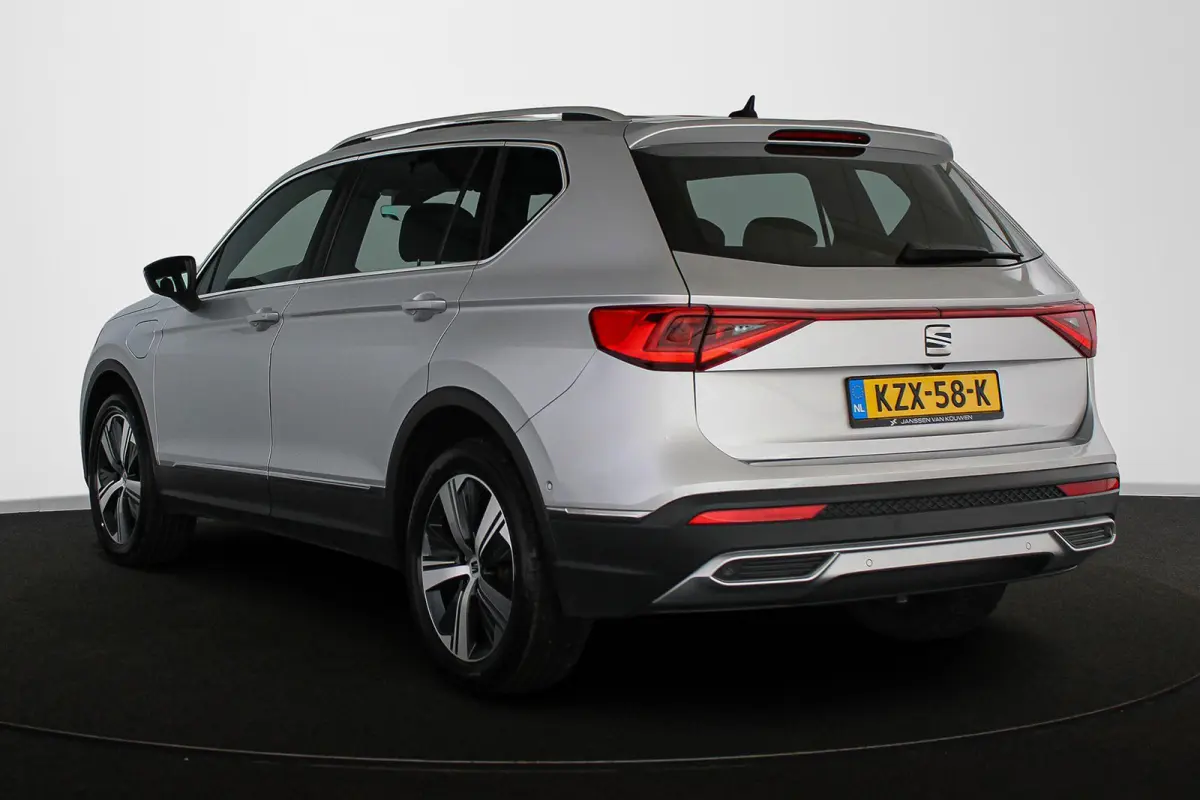 1.4 TSI e-Hybrid PHEV Xperience Pano Trekhaak Leder Stoelverwarming Keyless