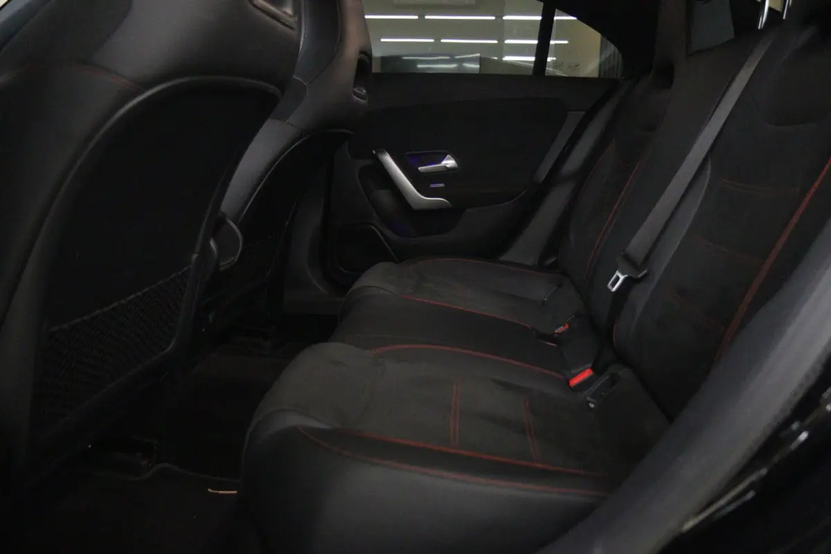 250 e AMG Line PANO/CARPLAY/SFEER/VOL